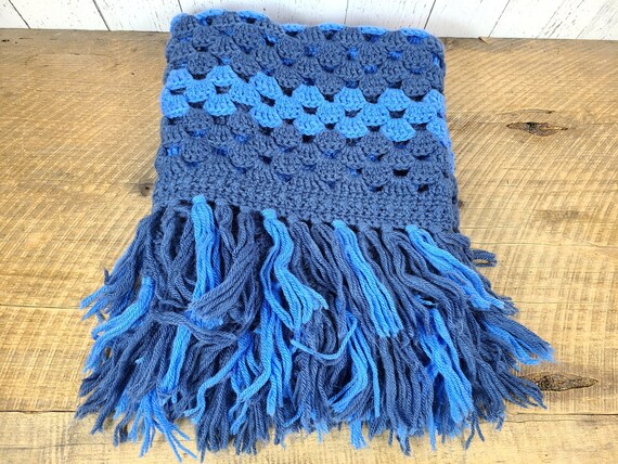 Vintage Navy & Blue Hand Knit Crochet Shawl Handm… - image 8