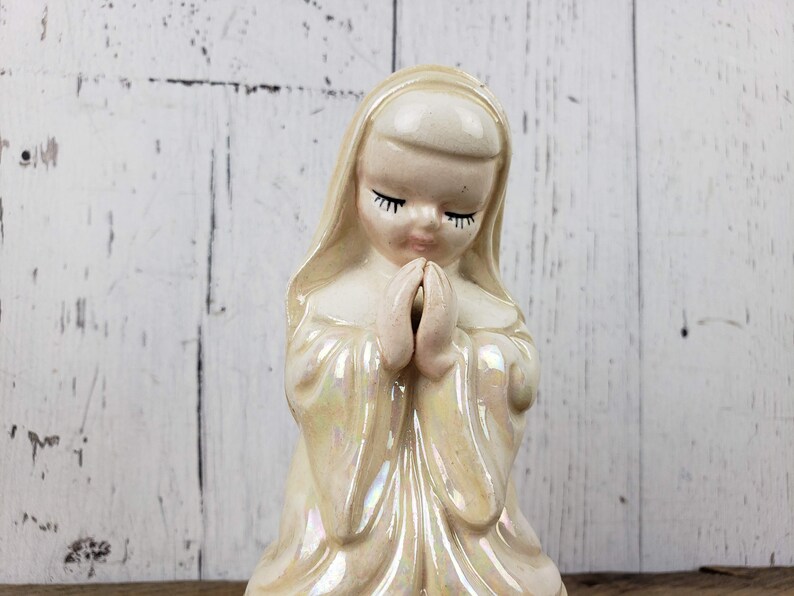 Vintage Praying Nun Statue Rosary Box For My Daily Prayer image 5