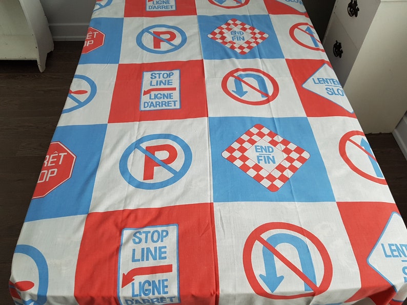 Vintage Road Signs Full Bed Flat Sheet 78 x 96 French /& English Canadian Driving Signals Double Bed Unique Bedding Memorabilia