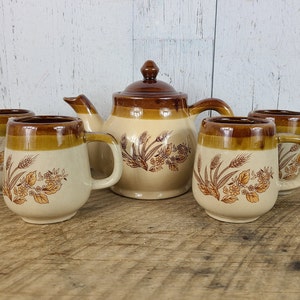 Ceramic Coffee or Teapot 8 Tall, Vintage Coffee Serving Pot in Harvest  Wheat Pattern, Farm Kitchen Wheat and Floral Pattern Coffee Pot 