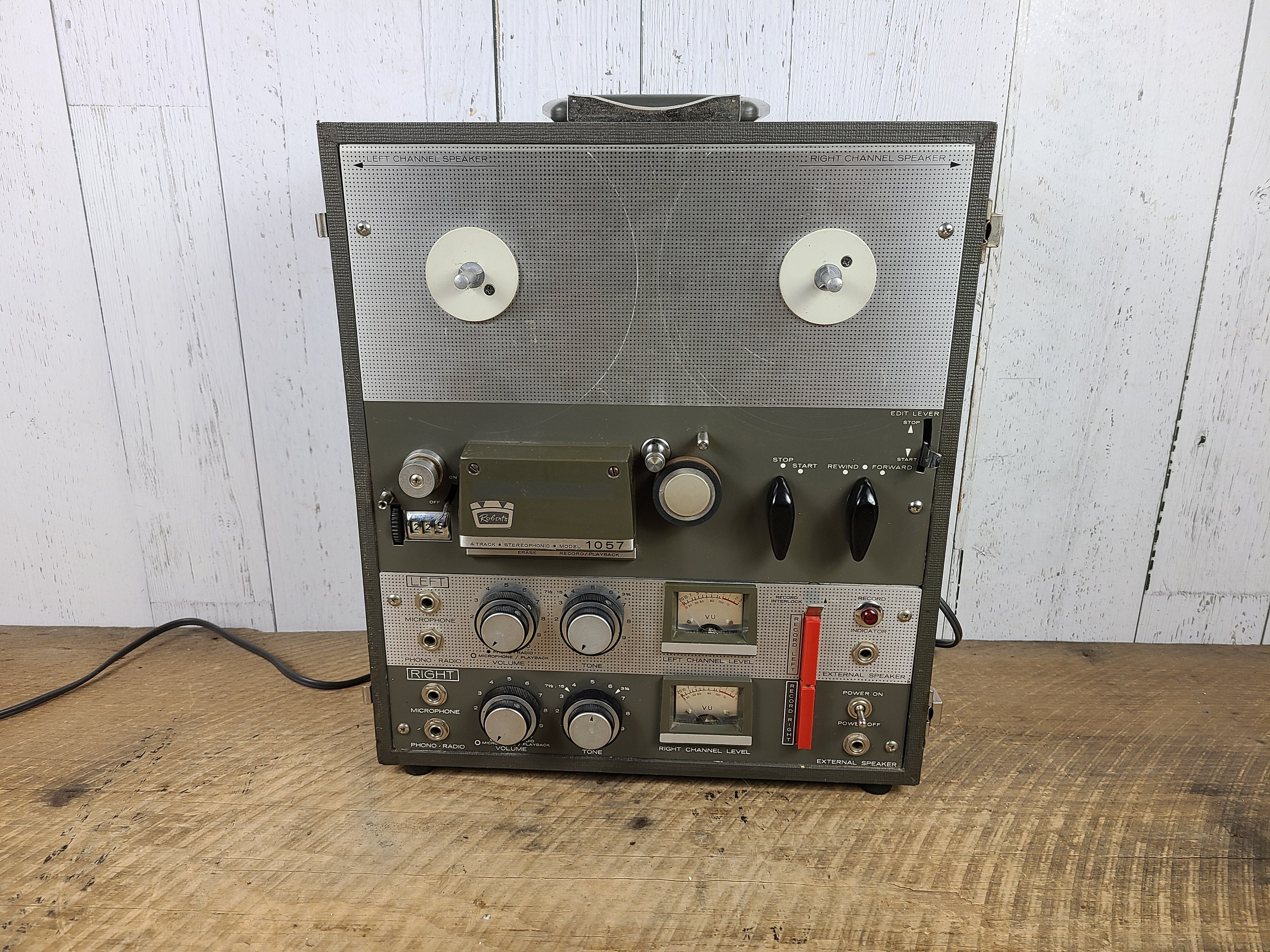 Roberts Rheem Model 721 Stereo Reel to Reel TAPE RECORDER 1960s