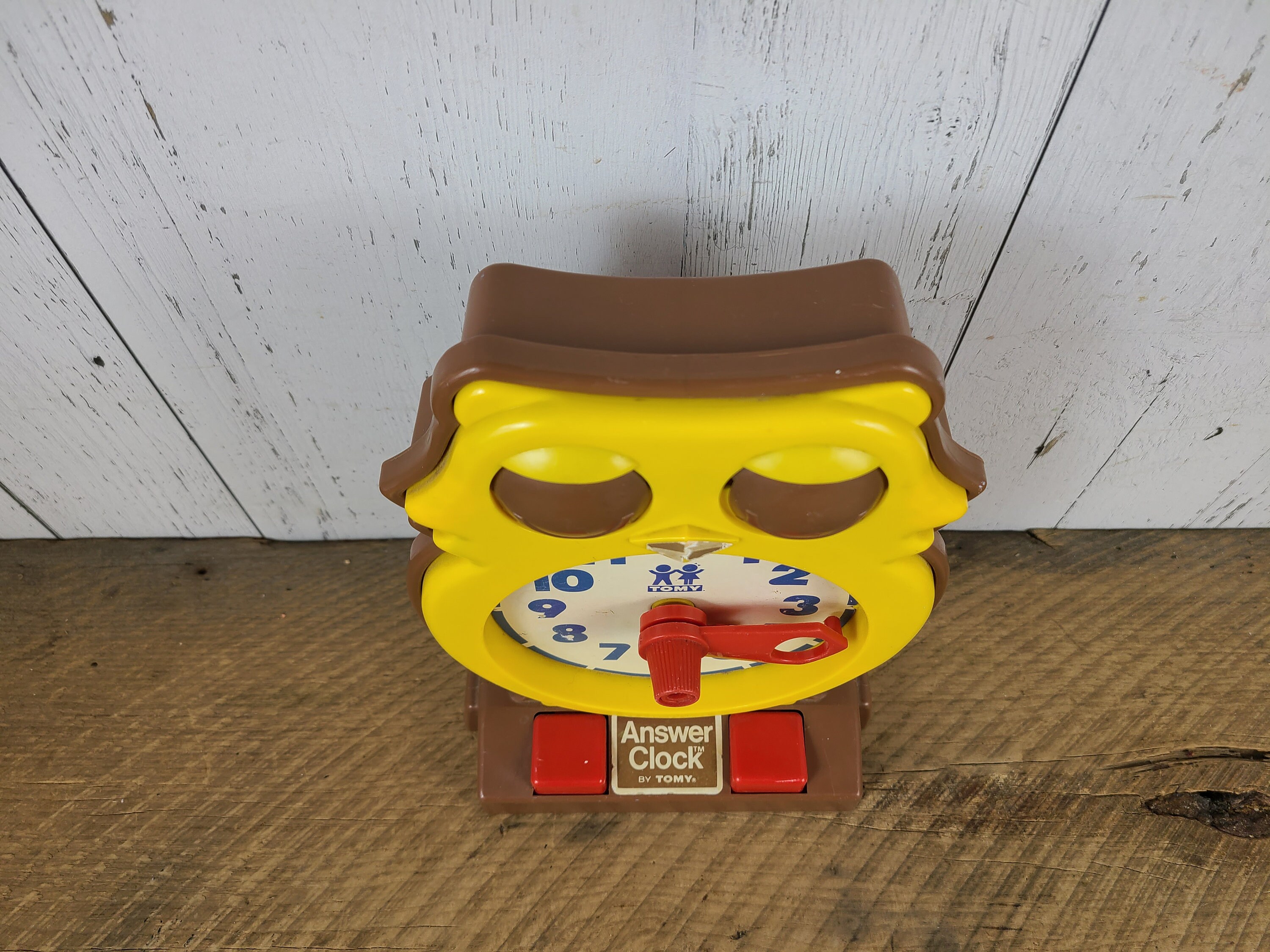 Tomy 2024 owl clock