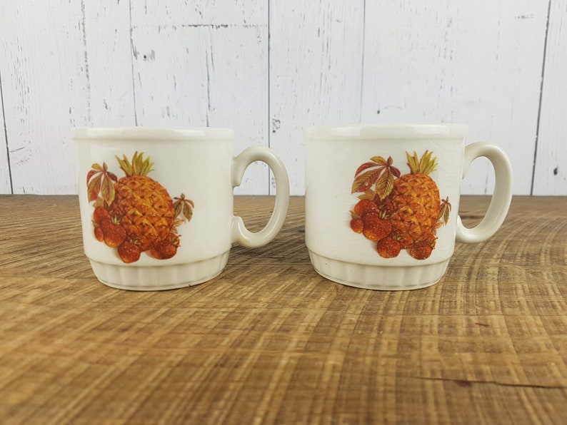 Vintage Set of 2 Fruit Themed Coffee Cups EIT Ltd England Tea Mugs Pattern Pineapple Strawberies Pears Eclectic Bohemian Boho Chic Decor image 2