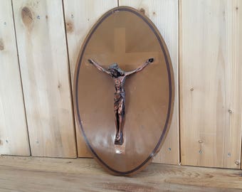 Vintage Metal and Wood Jesus on the Cross Bronze Tone Plaque Wall Hanging Crucifix Gift for Christians Catholics First Communion Baptism