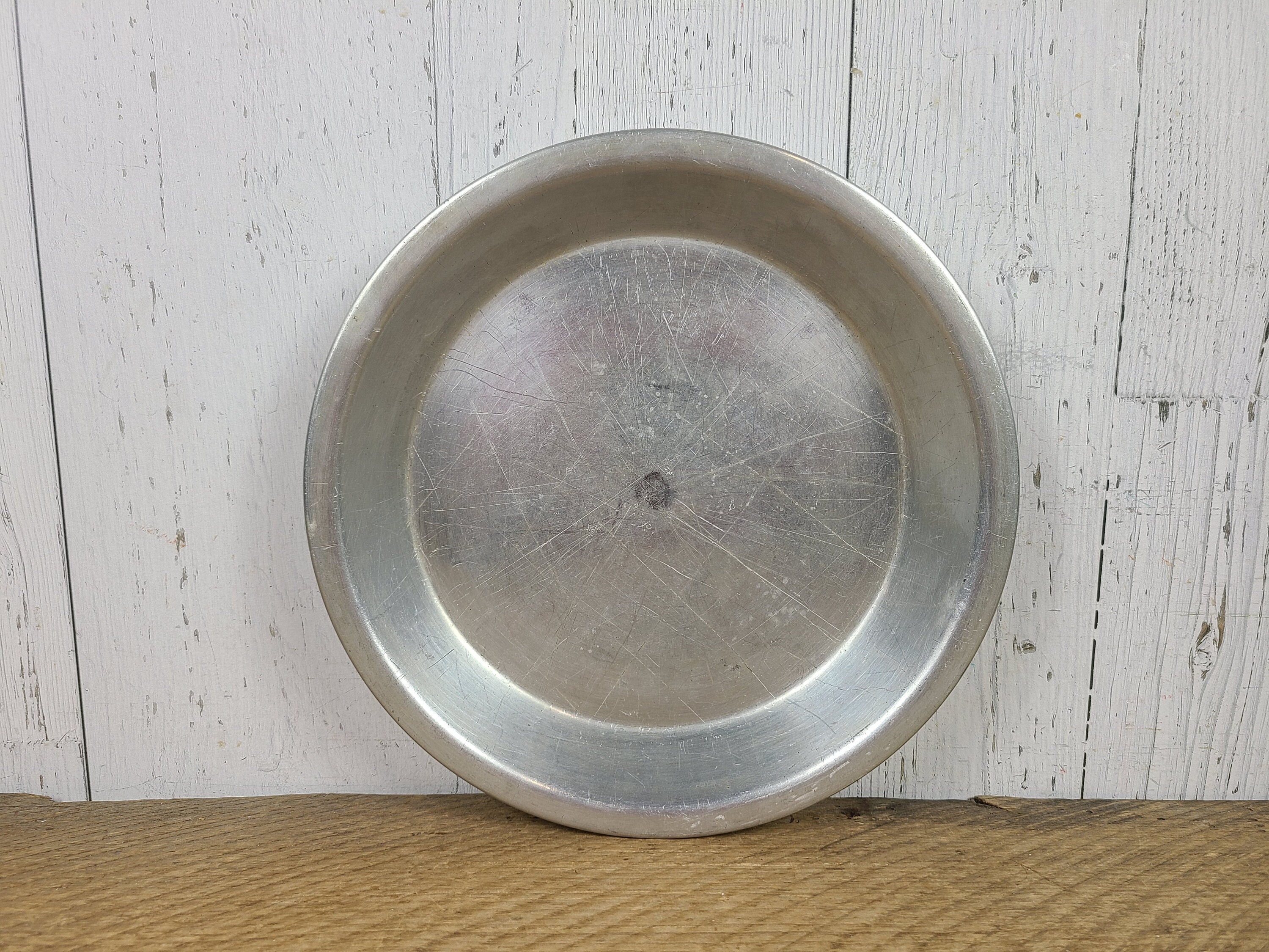 Vintage Aluminum Pie Plate Round Pans 10 Diameter WearEver Canada Bake
