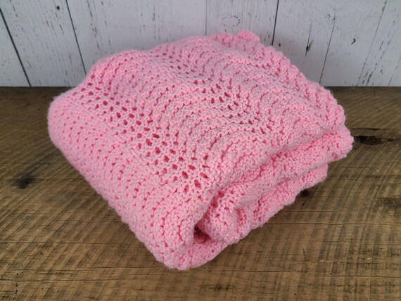 Vintage Pink Crochet Knit Baby Blanket Afghan Throw 37 X 37 Mid Century Modern Retro Living Room Couch Decor Bedding Boho Nursery Decor Etsy Canada