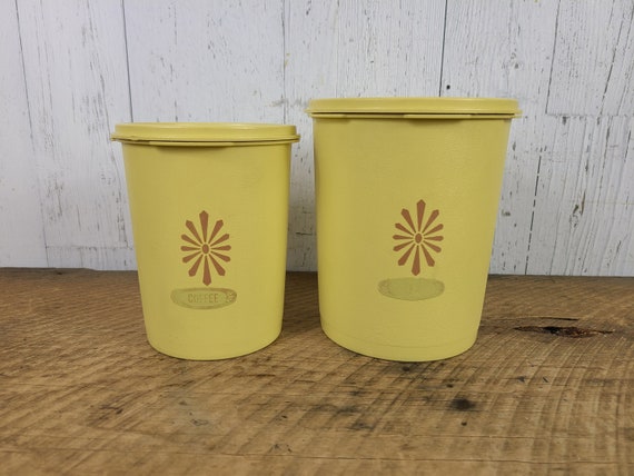 Set of 4 Vintage Tupperware Apple Green Servalier Canisters with Sunburst  Lids