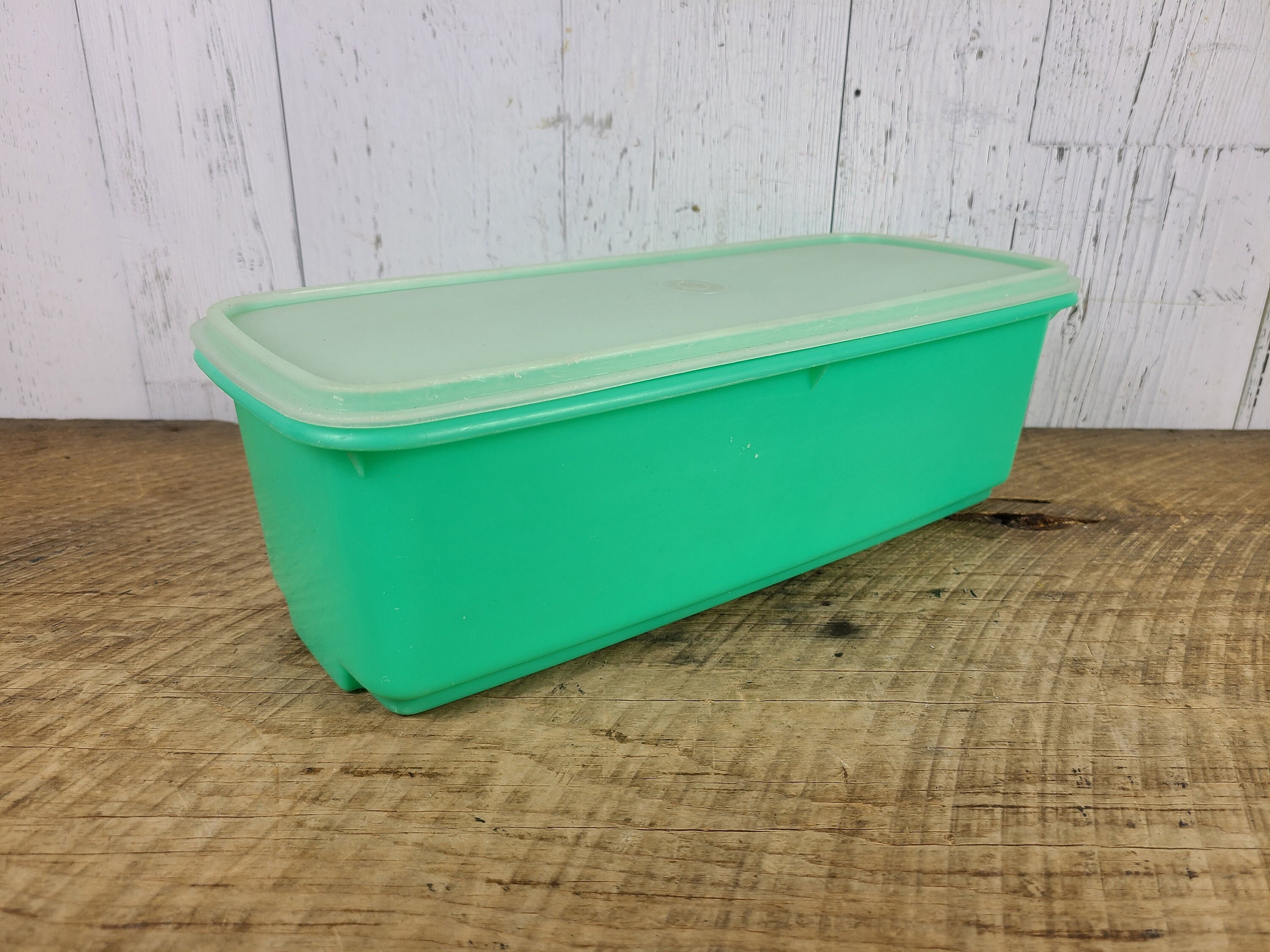 Vintage Tupperware Large Storage Container Food Keeper With 