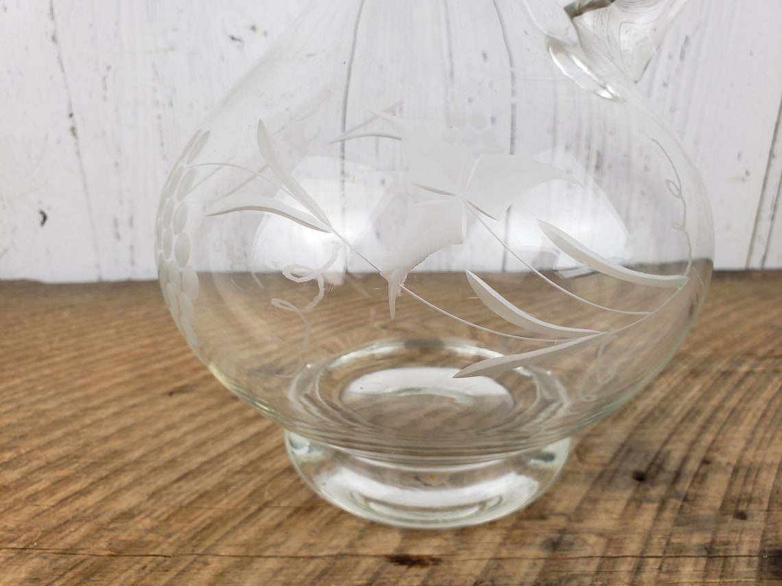 Vintage Etched Glass Liquor Decanter w/ Handle and Lid Grapes Etsy