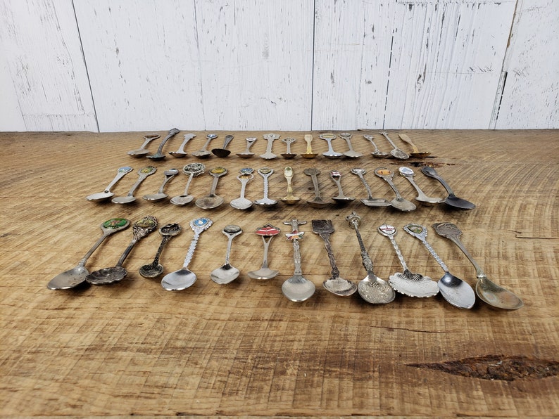 Vintage Lot of 40 Collectible Spoons Circa 60s-80s Large Instant Collection Travel /& More Unique Souvenir Gifts Worldwide Cities Countries