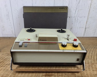 Vintage 60s Sanyo Tape Recorder MR-710 For Parts Prop 4 Track Stereo Reel to Reel Audio Japan Retro Portable Music System Mid Century Modern