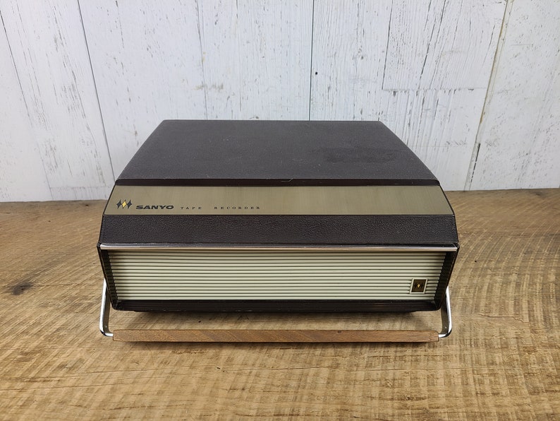 Vintage 60s Sanyo Tape Recorder MR-710 For Parts Prop 4 Track Stereo Reel to Reel Audio Japan Retro Portable Music System Mid Century Modern image 5