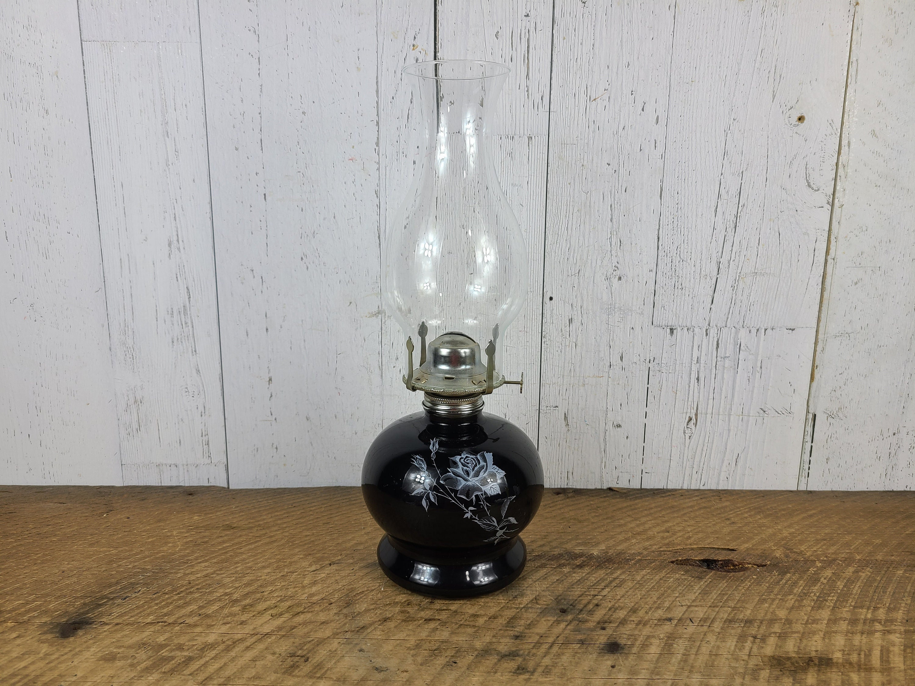 Black on sale oil lamp