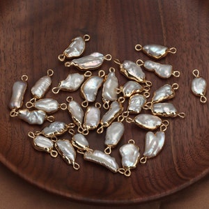 Baroque pearl Connectors,jewelry connectors,earring connector,pearl Necklace Connectors,Pearl connector charms