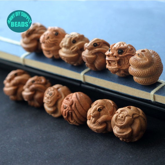 金属製老人像 木製ベース 1個 2 CM ピーチウッド彫刻中国十二支動物ビーズ、車ペンダントビーズ