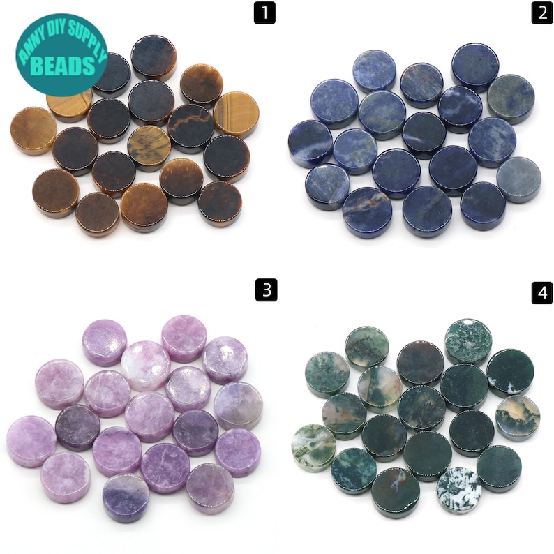 K&ouml;nnte beinhalten: Sortiment von 20 mm runden Edelstein-Cabochons. Die Steine sind in vier Farben: Tigerauge, Blau, Lavendel und Gr&uuml;n. Die Steine sind glatt und poliert.