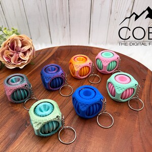 Rolig 2025 Gyroskopisk Fidget Spinner Digital STL-fil för 3D-utskrift, 3D-utskrivbar Fidget Cube Partygåva bild 2