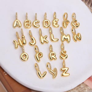 10-26 piezas, dije de letra, dije del alfabeto, colgante de letra chapado en oro de 18 quilates con circonita de cristal, 26 dijes iniciales de letras CZ, colgante inicial