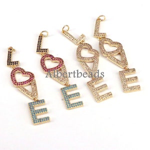 5 Stück, CZ Micro Pave Herz Liebe Anhänger/Charm, CZ Pave Anhänger in Gold-Finish, Pave Love Anhänger