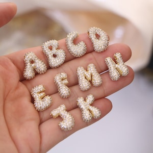 5-26 piezas, Letra de oro brillante de 18 k, Colgantes de letras de piedra blanca Cz, Letra de nombre, Alfabeto, Letra de globo, Personalizado, Letra Micro Pave