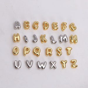 26 piezas, cuentas del alfabeto chapadas en oro o plata de 18 quilates de la A a la Z, cuentas con letras, cuentas con iniciales, cuentas con nombre, espaciador de pulsera, cuentas personalizadas, accesorios