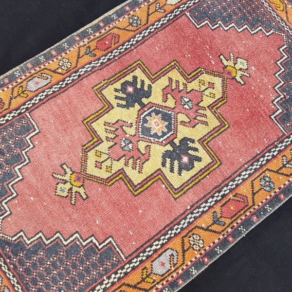 Vintage Small Oushak RUG,Size : 2' x 3'3--- 62 x 101 cm,Bath mat,nomadic small rug,Faded Colors Entry Decors Rug,Turkish Carpet,Area Rug