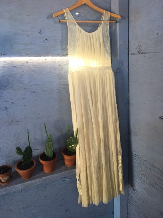 Vintage 1940's bridal night lingerie size L