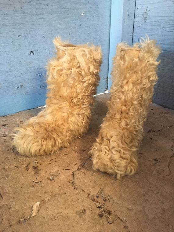 Vintage curly fur boots sheeps wool gogo boots wom
