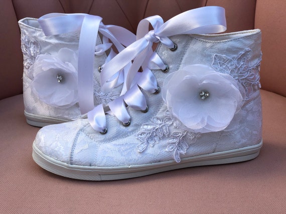 Filles Enfants Blanc Chaussures à chaussettes Pince à cheveux 1st Communion Fleur Fille