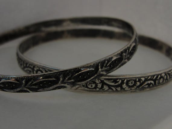 Vintage Silver Toned Flower Design Bangle Bracele… - image 2