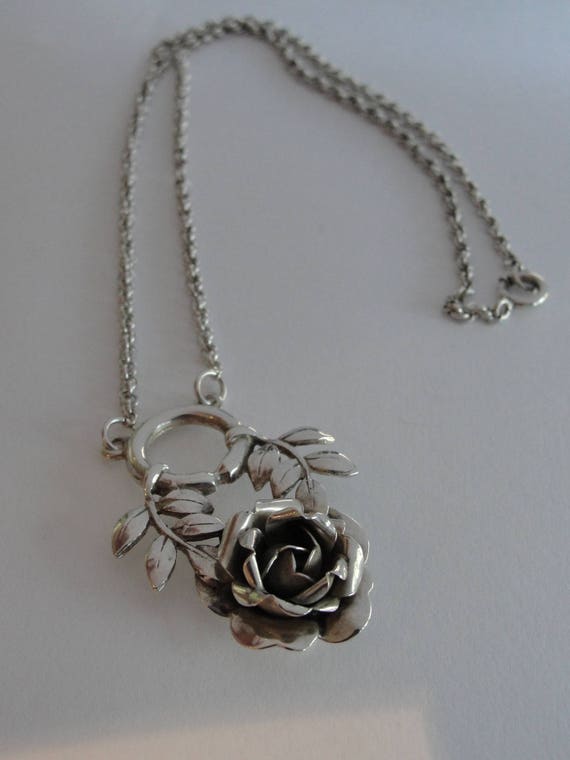 sterling silver rose pendant necklace
