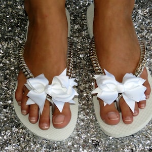Silver Bridal Flip Flops, bridesmaid Shoes, Wedding Flip Flops, Flat Bridal Shoes, White FlipFlops, Bridal Shower Gift, Silver Women&#39;s Shoes
