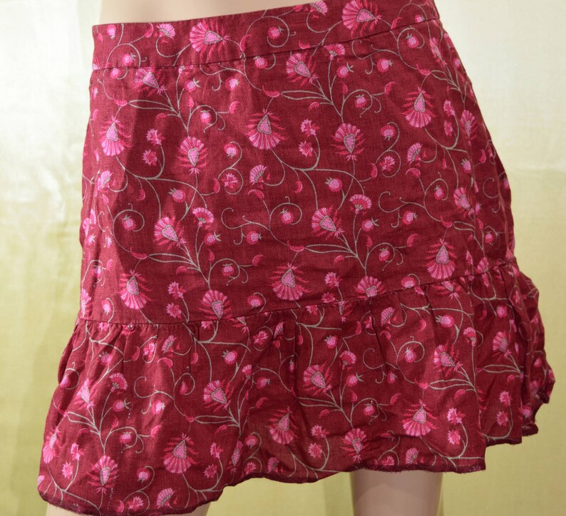 Vintage skirt Women skirt 100/% linen Red skirt Floral skirt Flowers skirt