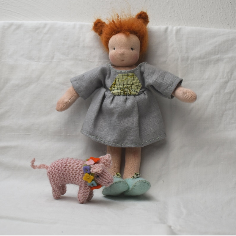 Puppenmädchen POPPY Stoffpuppe nach Art / Waldorfpuppe / Waldorfdoll Bild 1