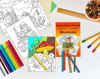Könnte beinhalten: Ein Malbuch mit dem Titel "Amazing Children's Coloring Children's Coloring Book Gnomes" und mehreren Schwarzweißillustrationen von Gnomen. Das Buch ist von Buntstiften, Markern und Buntstiften umgeben.