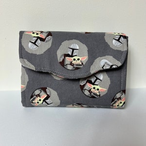 Mandalorianische Themen Mini Necessary Clutch Geldbörse