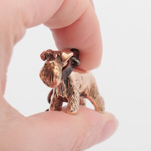 Vakkancs Schnauzer minisculpture keychain (3D solid bronze) / miniature figure/ miniature figure