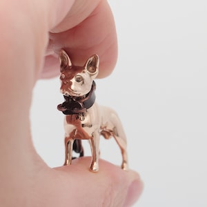 Vakkancs Boston Terrier dog breed bronze 3D keychain image 1