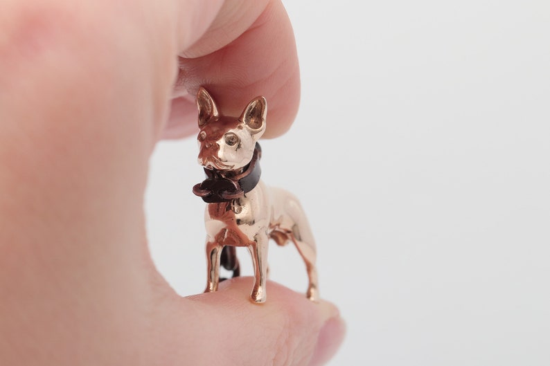 Vakkancs Boston Terrier dog breed bronze 3D keychain image 1