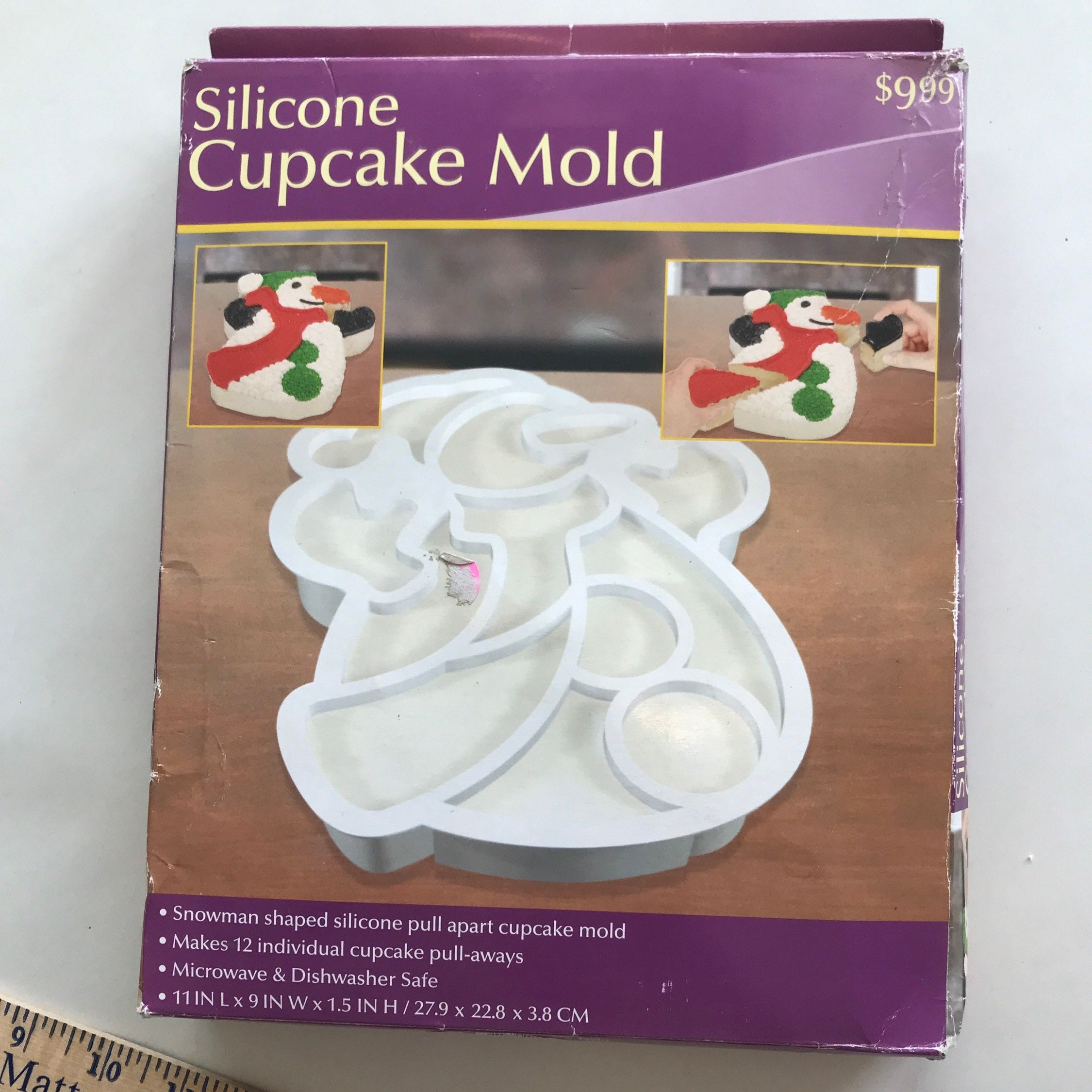 Silicone Cupcake Mold Snowman Shaped Silicone Pull Apart Cupcake