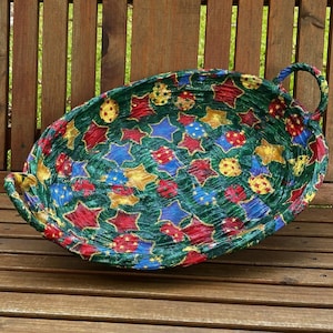 Duży i wytrzymały koszyk na Boże Narodzenie z uchwytami - wiklina z papieru mache do decoupage'u - ozdoby choinkowe gwiazdy dekoracje świąteczne