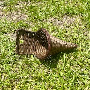 13&quot; Long Small Horn of Plenty Basket / Cornucopia Basket /   Hanging / Thanksgiving Harvest Woven Basket / Fall Decor Decorating Wicker
