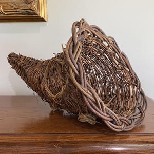 13.5&quot; Long Natural Grapevine & Wicker Cornucopia Basket - Small Sitting Footed Thanksgiving Harvest Horn of Plenty Basket Weave Woven Fall