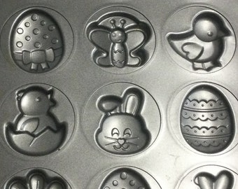 Sweet Creations Spring Cookies Pan / Easter Cookie Pan 12 Cavities Rabbit Front/Back Chick Cookies Butterfly Flower Cookie 4 Dif Egg Cookies