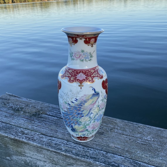 Vintage Peacock Vase Porcelain Toyo Japan 10.5