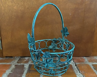 Metal Ivy Basket – Decorative Floral Planter, Home & Garden Decor (8.5")