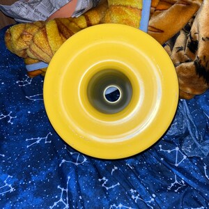 Yellow Bundt Pan Aluminum Metal Mold Form Yellow Gradient Exterior Cream Interior Collectible Kitchen Decor Tube Molds Forms Pans Wreath image 5