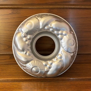 Molde Bundt plateado redondo vintage de 25 cm para gelatina - Frutas, piña, plátano, pera, bayas, uvas, pastel de gelatina redondo - Molde de cocina de los años 70
