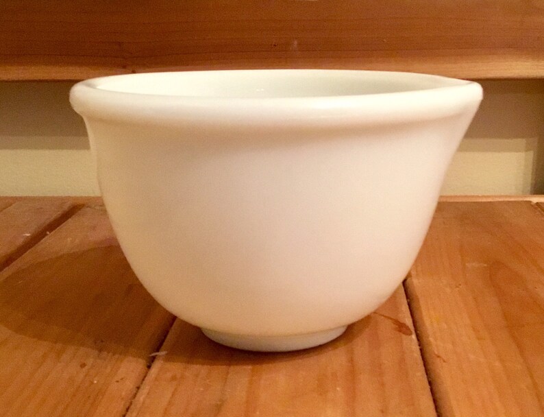 White Mixing Bowl / Milk Glass Mixing Bowl with Pour Spout Etsy