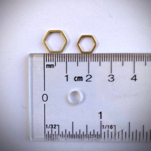 Honeycomb, stitch markers, set, hexagonal, gold color, brass, metal, knitting, crochet image 4